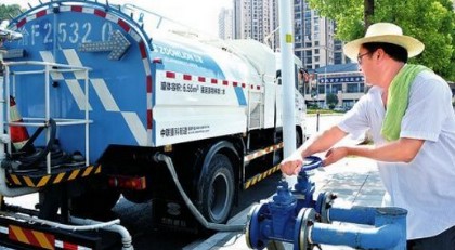 灑水車(chē)3種常見(jiàn)加水方法 灑水車(chē)3種常見(jiàn)加水方法