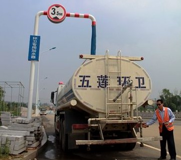 灑水車(chē)3種常見(jiàn)加水方法 灑水車(chē)3種常見(jiàn)加水方法