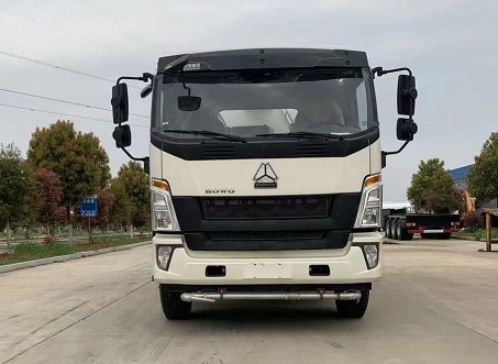 國(guó)六重汽豪沃G5X消防灑水車(chē)圖片 國(guó)六重汽豪沃G5X消防灑水車(chē)圖片