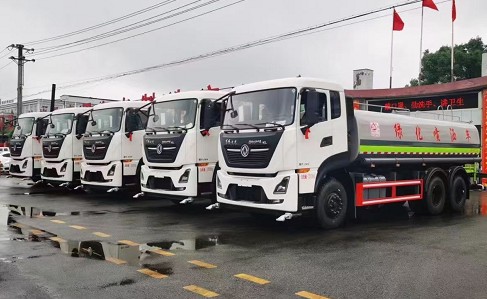 國六東風(fēng)天龍后雙橋18方灑水車批量發(fā)車圖片 國六東風(fēng)天龍后雙橋18方灑水車批量發(fā)車圖片