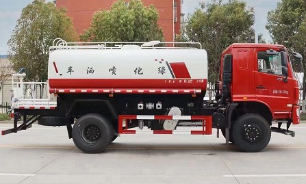 四驅(qū)10方國六東風(fēng)華神F5灑水車 四驅(qū)10方國六東風(fēng)華神F5灑水車