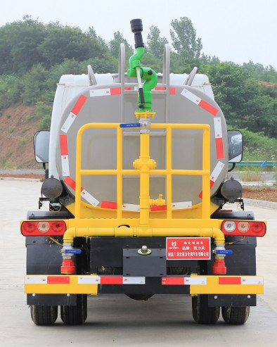 國六躍進(jìn)福運(yùn)2.5方藍(lán)牌灑水車 國六躍進(jìn)福運(yùn)2.5方藍(lán)牌灑水車